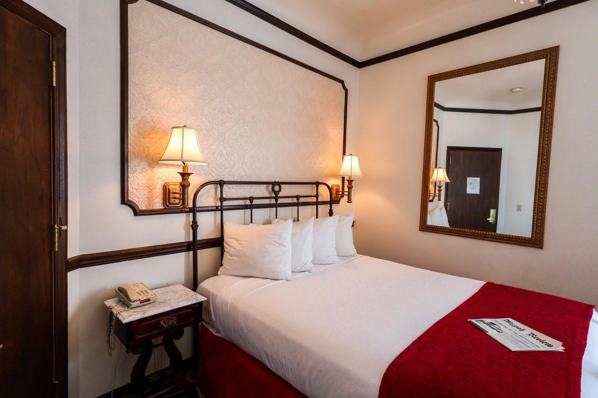 Mizpah Hotel Tonopah Extérieur photo